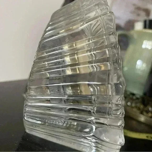 Bulova Hoya Crystal Clock Vintage Quartz Desk Clock 5x2.5 inches Heavy >24%PbO - Picture 4 of 10